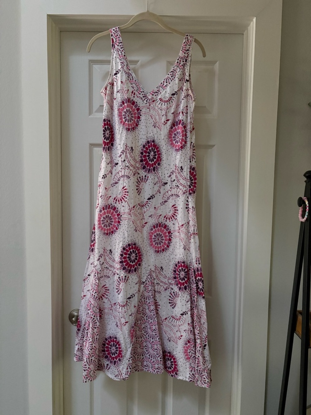 per una White Maxi Dress with Pink Floral Medallions